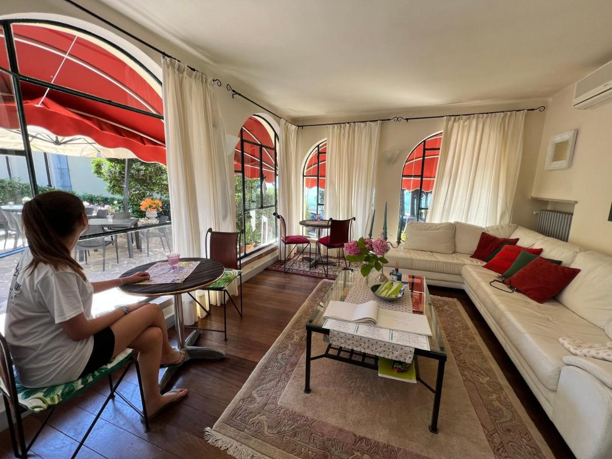 Villa Corteolivo Rooms Torri Del Benaco Luaran gambar
