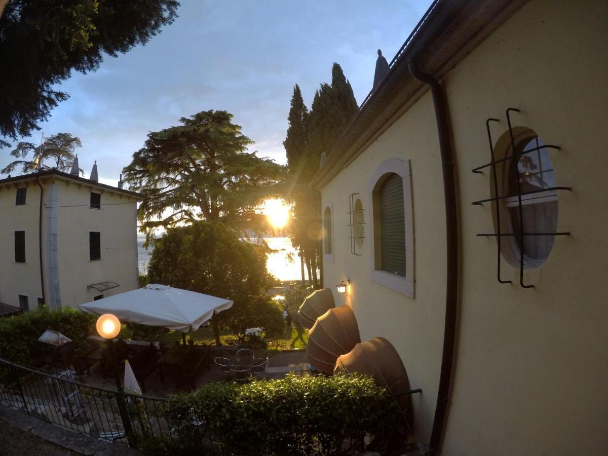 Villa Corteolivo Rooms Torri Del Benaco Luaran gambar